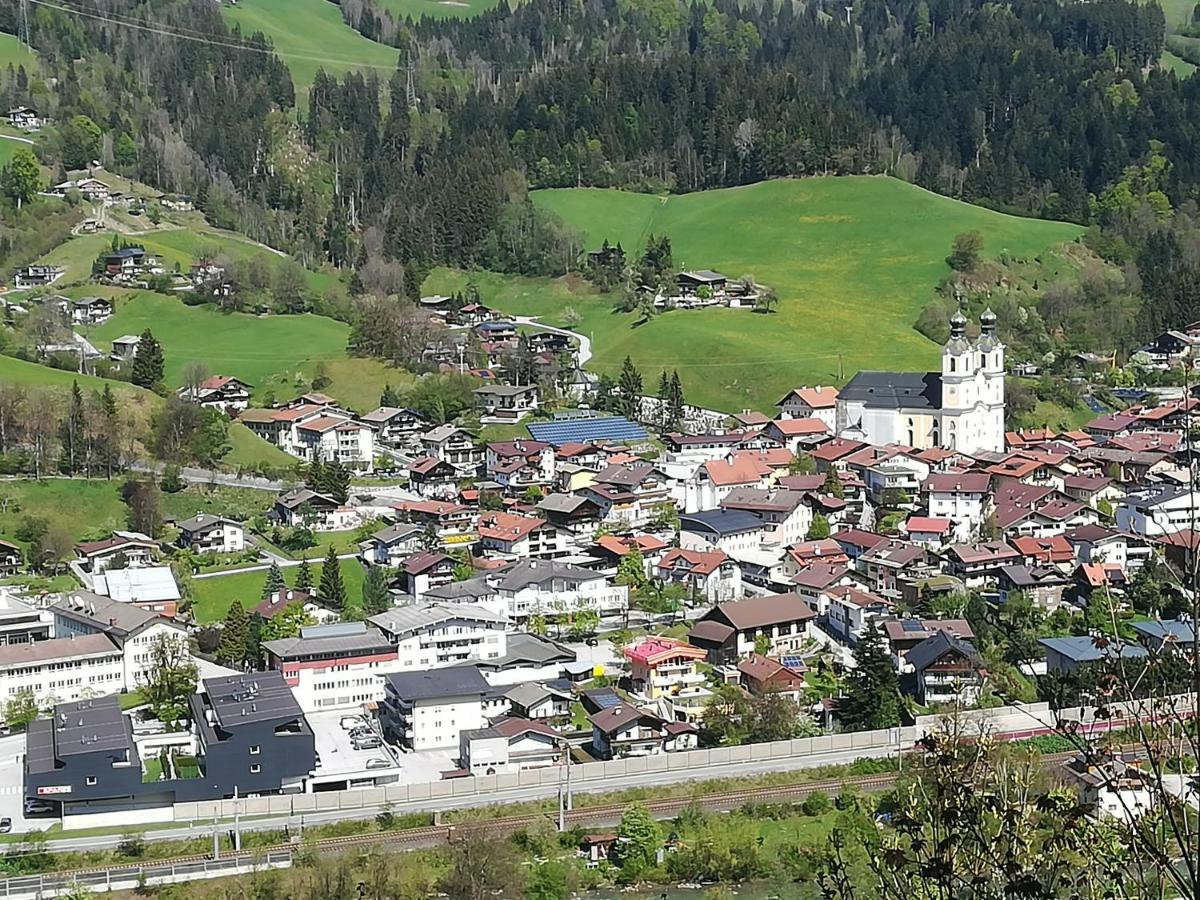 Appartementhaus Bad Salve ฮอพฟ์การ์เทน อิม บริกเซนทัล ภายนอก รูปภาพ